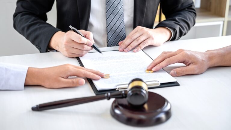 Agreement prepared by lawyer signing decree of divorce