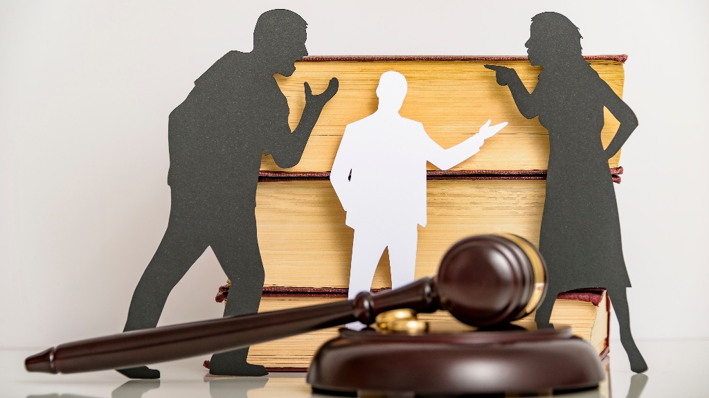 mediator between wife and husband