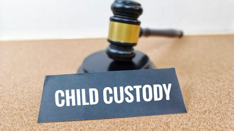 child custody and judge's gavel